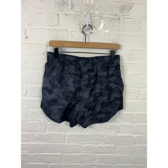 Athletic Works Women's Core Running Shorts Camouflage Gray Black Size S 4-6 - Picture 2 of 5